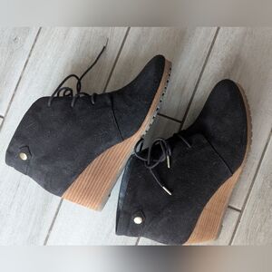 Dr Scholl's Be Energized Conquor Black Suede Wedge Ankle Lace Up Boots